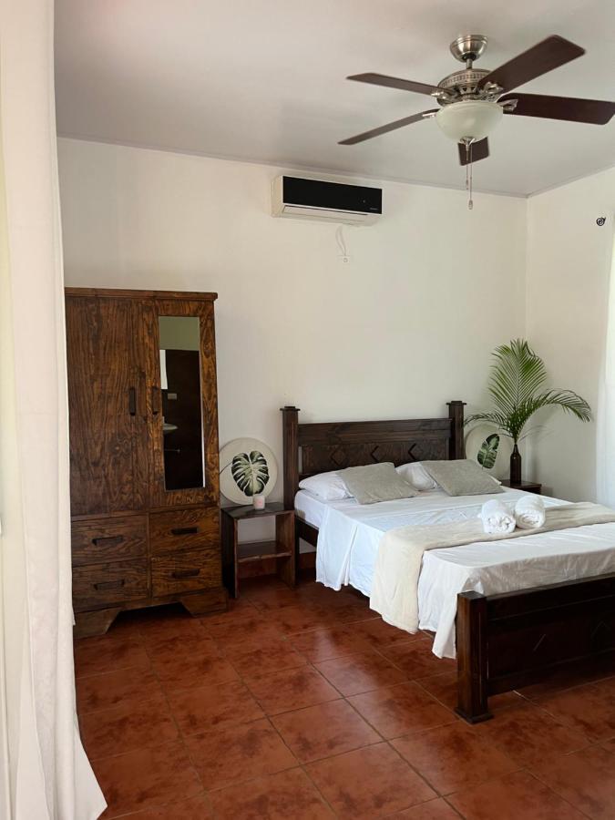 La Jungla Bed and Breakfast Puerto Carrillo Buitenkant foto