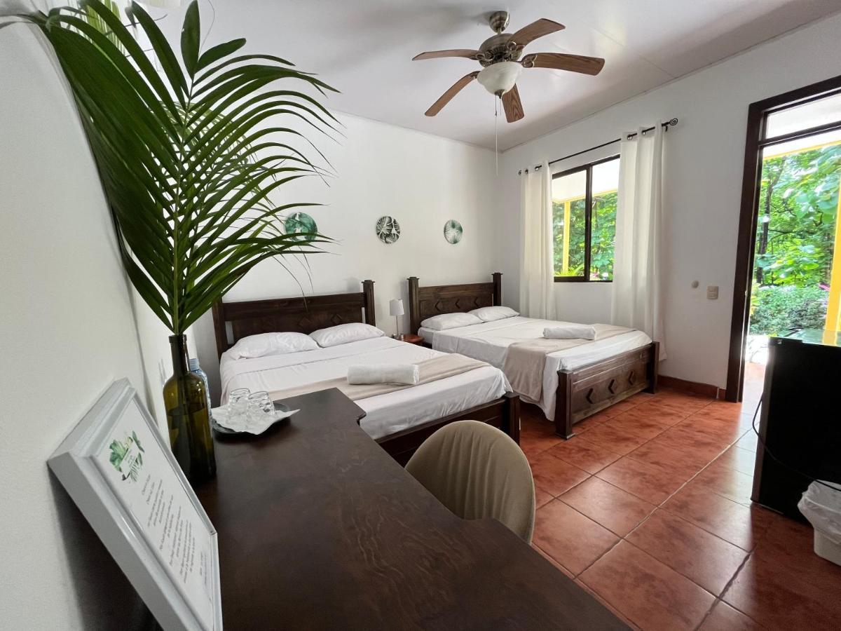 La Jungla Bed and Breakfast Puerto Carrillo Buitenkant foto