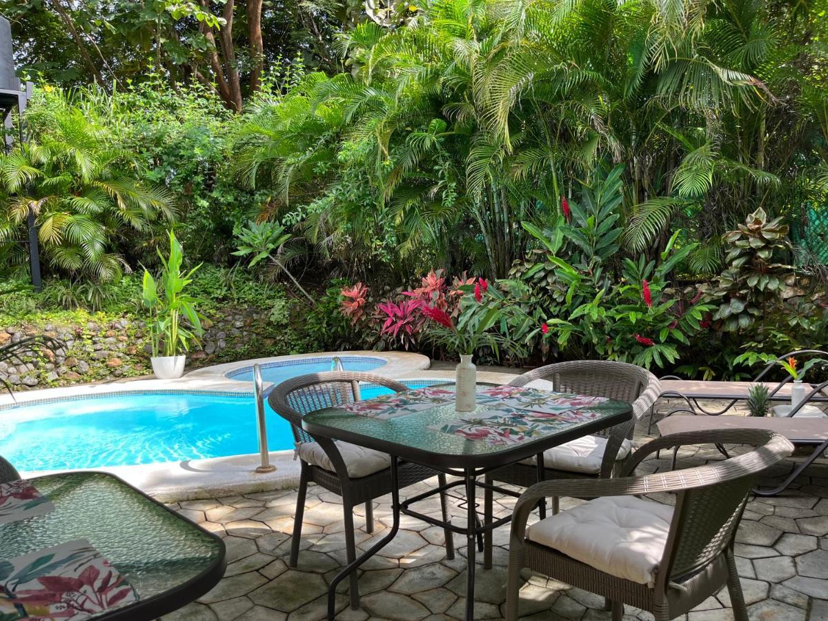 La Jungla Bed and Breakfast Puerto Carrillo Buitenkant foto